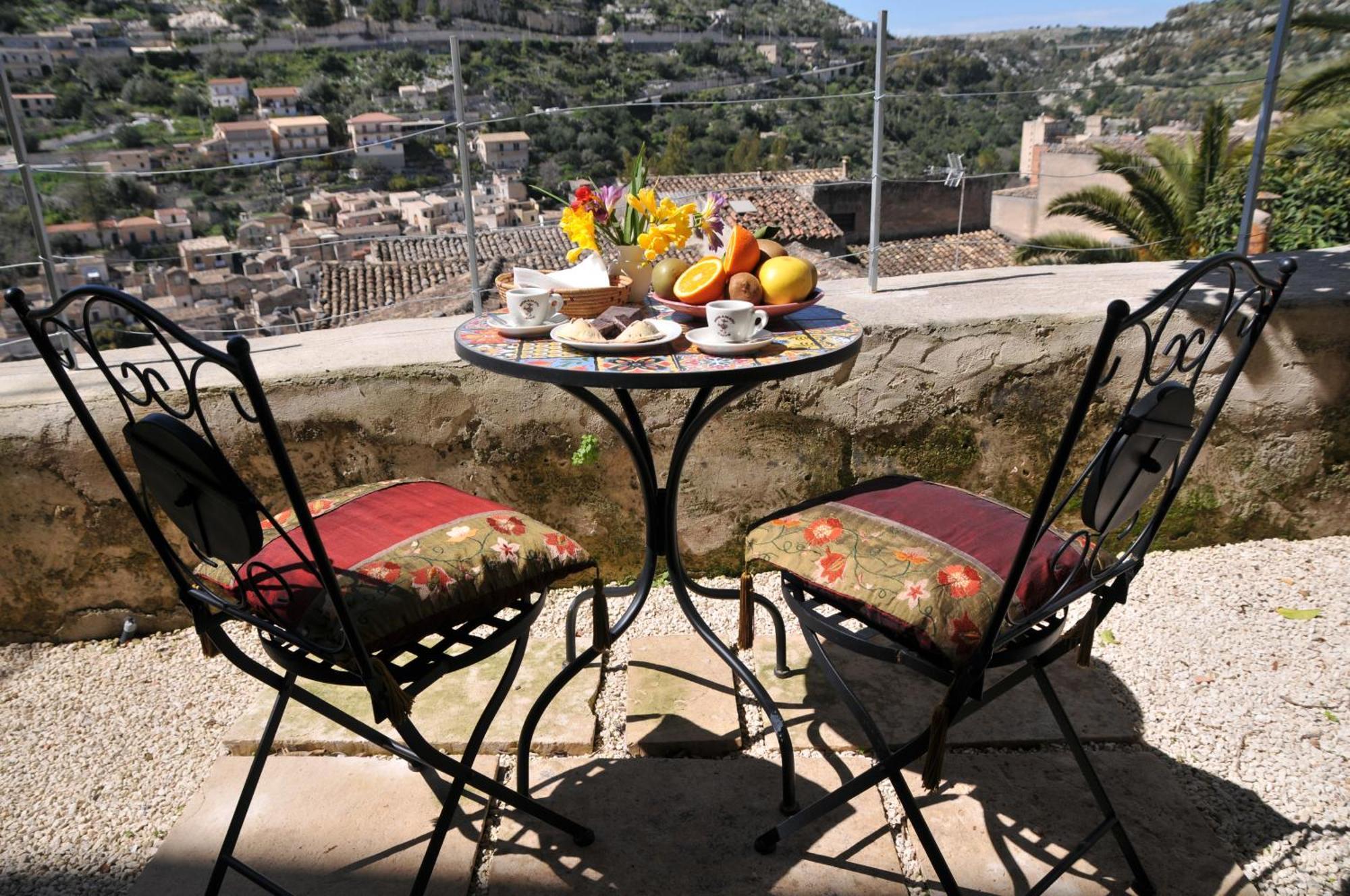 Bed and Breakfast Casa Sipione Papa Модика Экстерьер фото