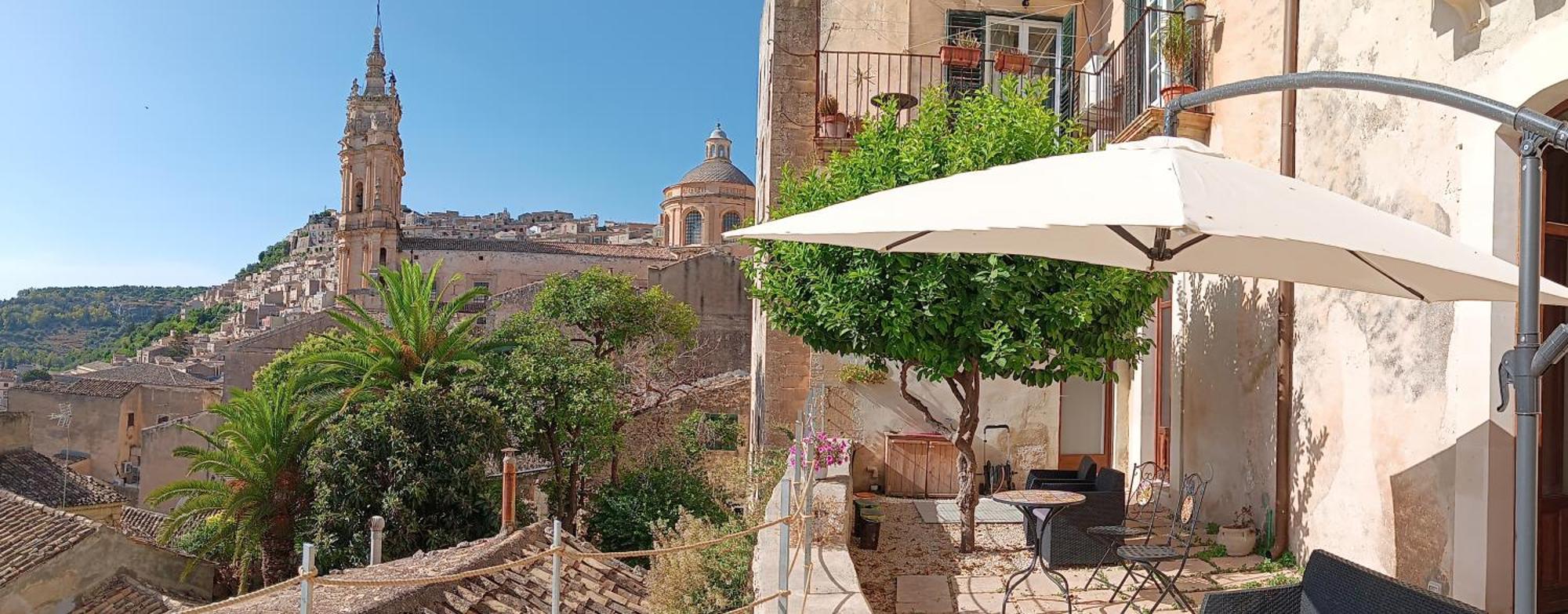 Bed and Breakfast Casa Sipione Papa Модика Экстерьер фото