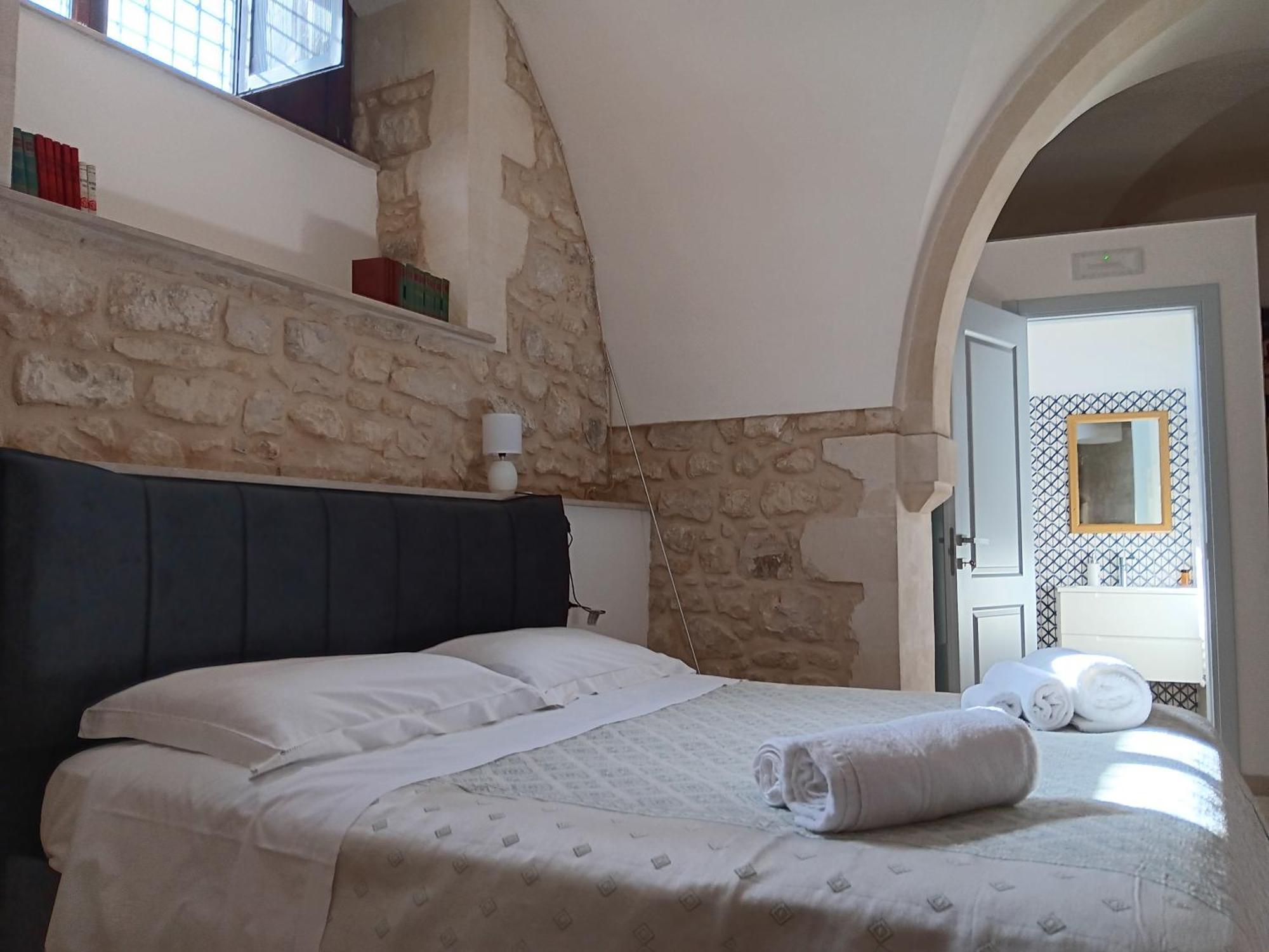 Bed and Breakfast Casa Sipione Papa Модика Экстерьер фото